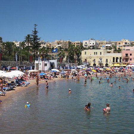 Modern 3 Bedroom Apartment In Central Sliema Bagian luar foto
