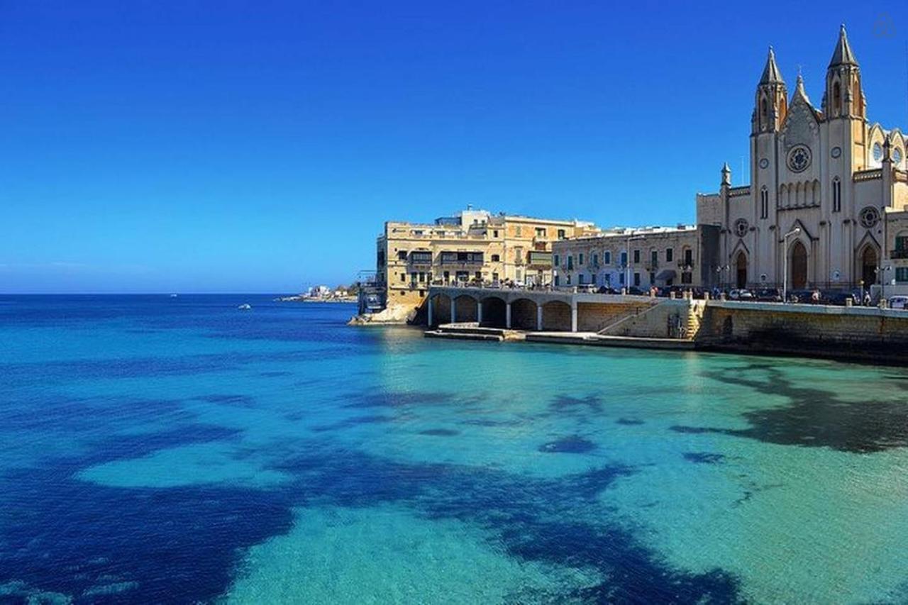 Modern 3 Bedroom Apartment In Central Sliema Bagian luar foto