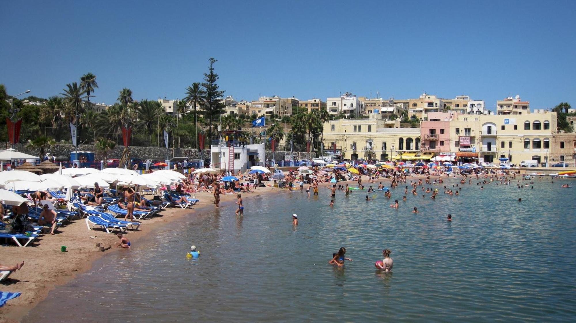 Modern 3 Bedroom Apartment In Central Sliema Bagian luar foto