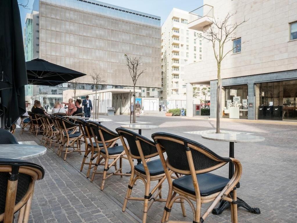 Modern 3 Bedroom Apartment In Central Sliema Bagian luar foto